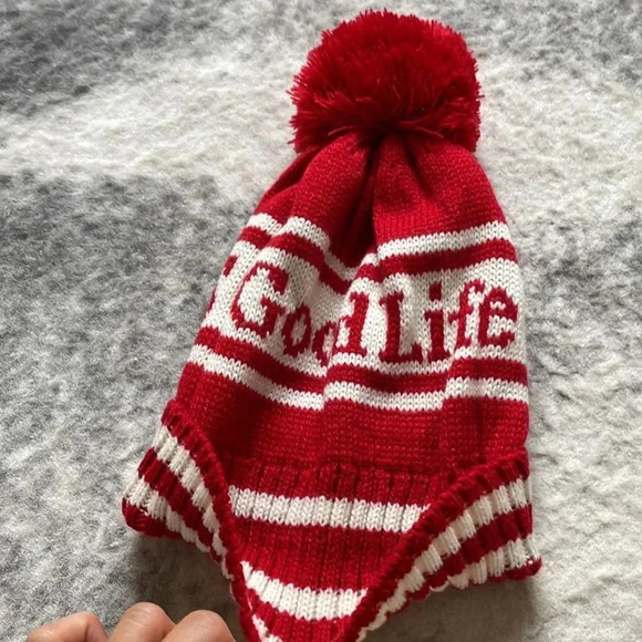 Winter Hat with  Pom Pom - FREE gift with purchase - Picture 6 of 8